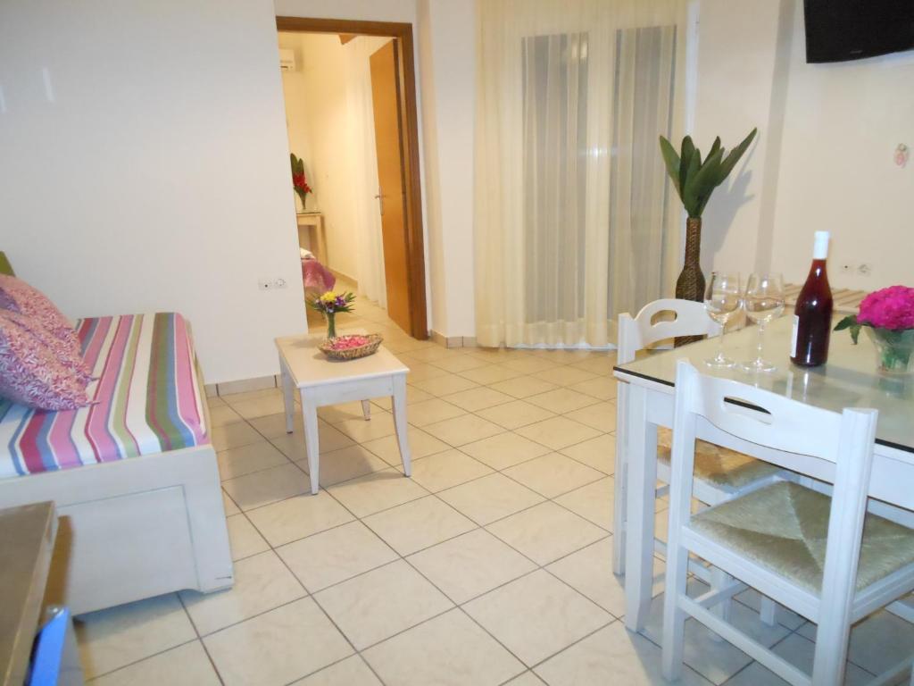 Aparthotel Jechrina Kato Daratso Pokoj fotografie
